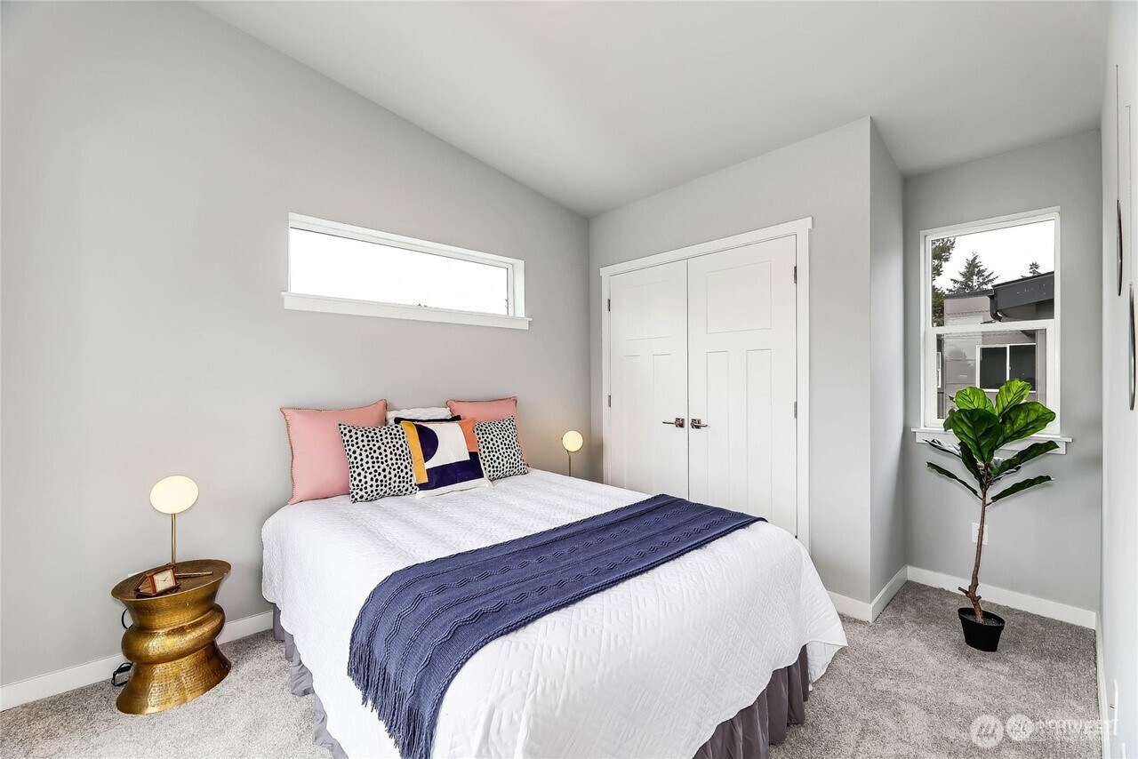 846 SW 136th Street #1, Burien, WA 98166