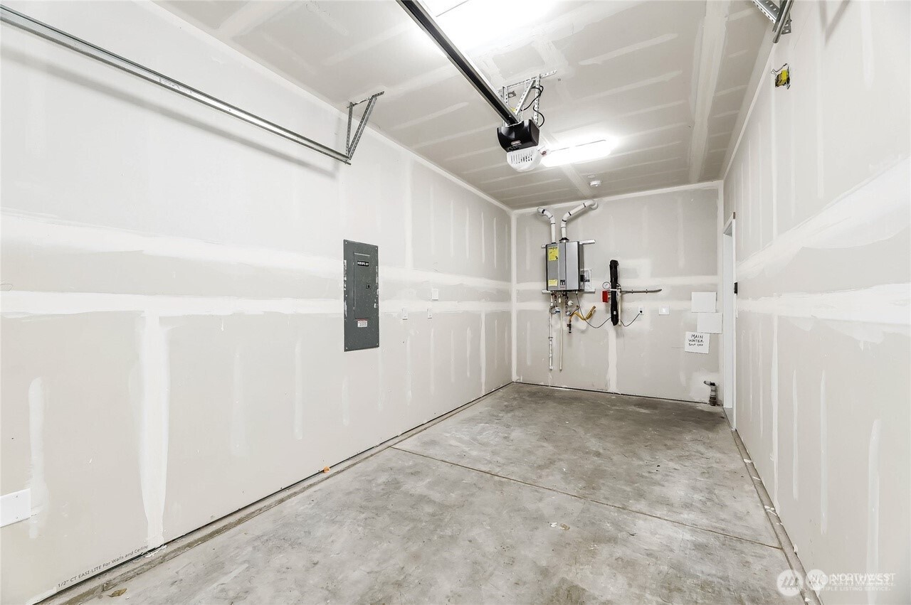 846 SW 136th Street #1, Burien, WA 98166