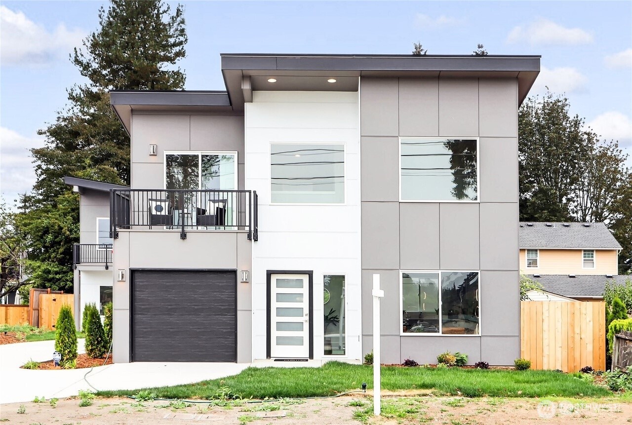 846 SW 136th Street #1, Burien, WA 98166