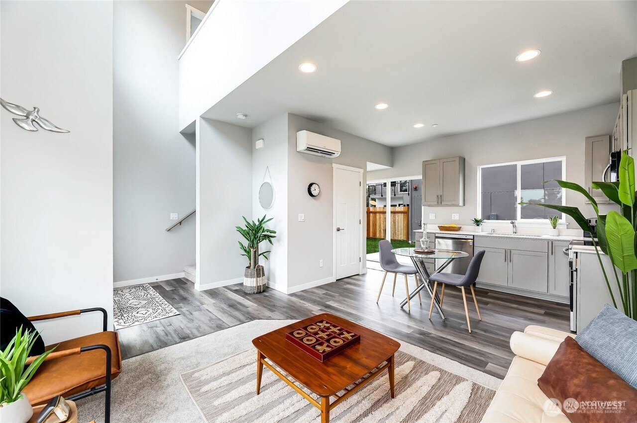 846 SW 136th Street #1, Burien, WA 98166