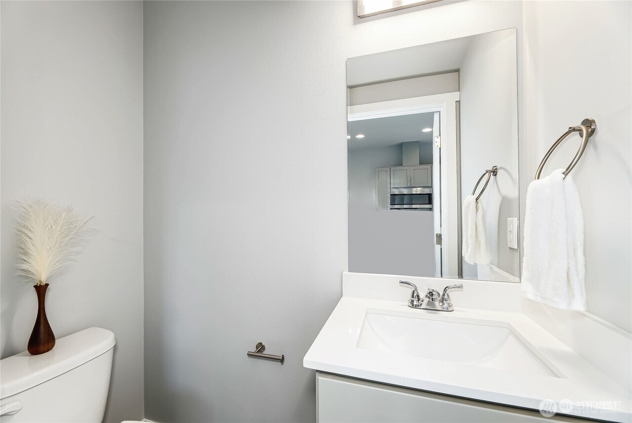 846 SW 136th Street #1, Burien, WA 98166