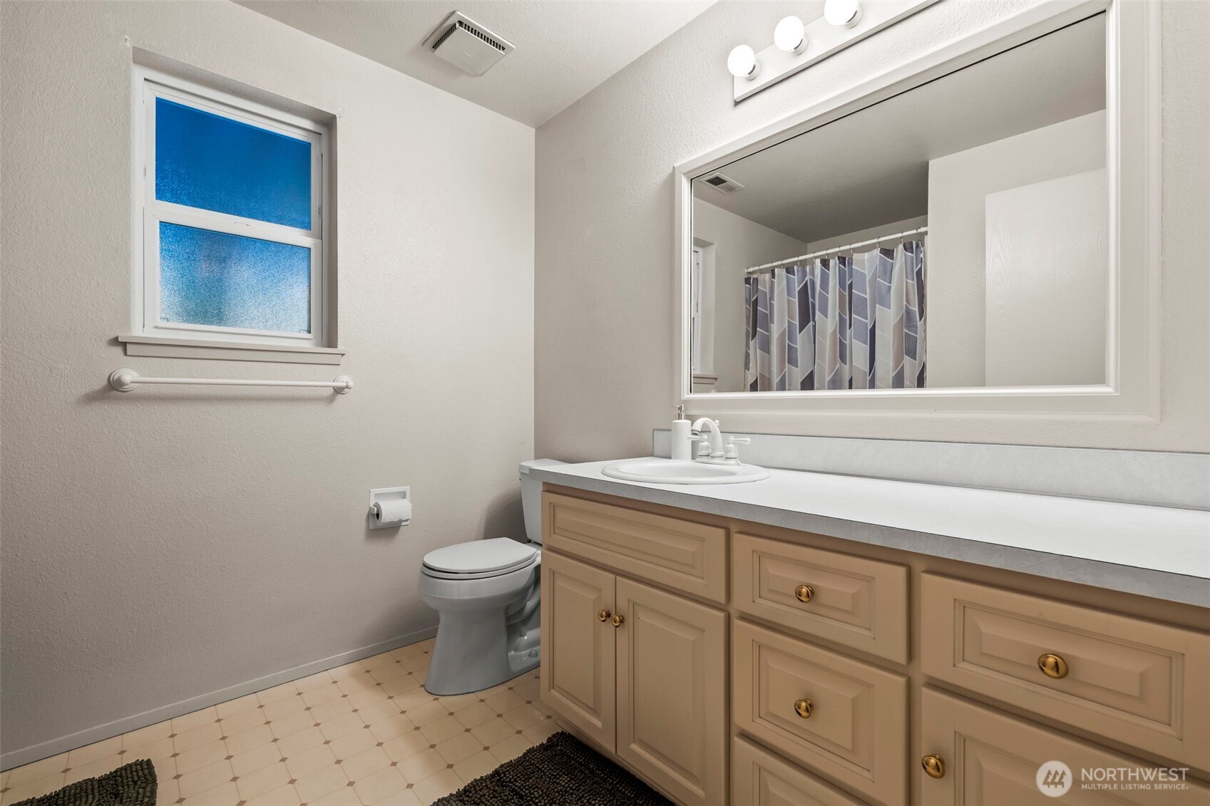 3722 72nd Avenue Ct W, University Place, WA 98466