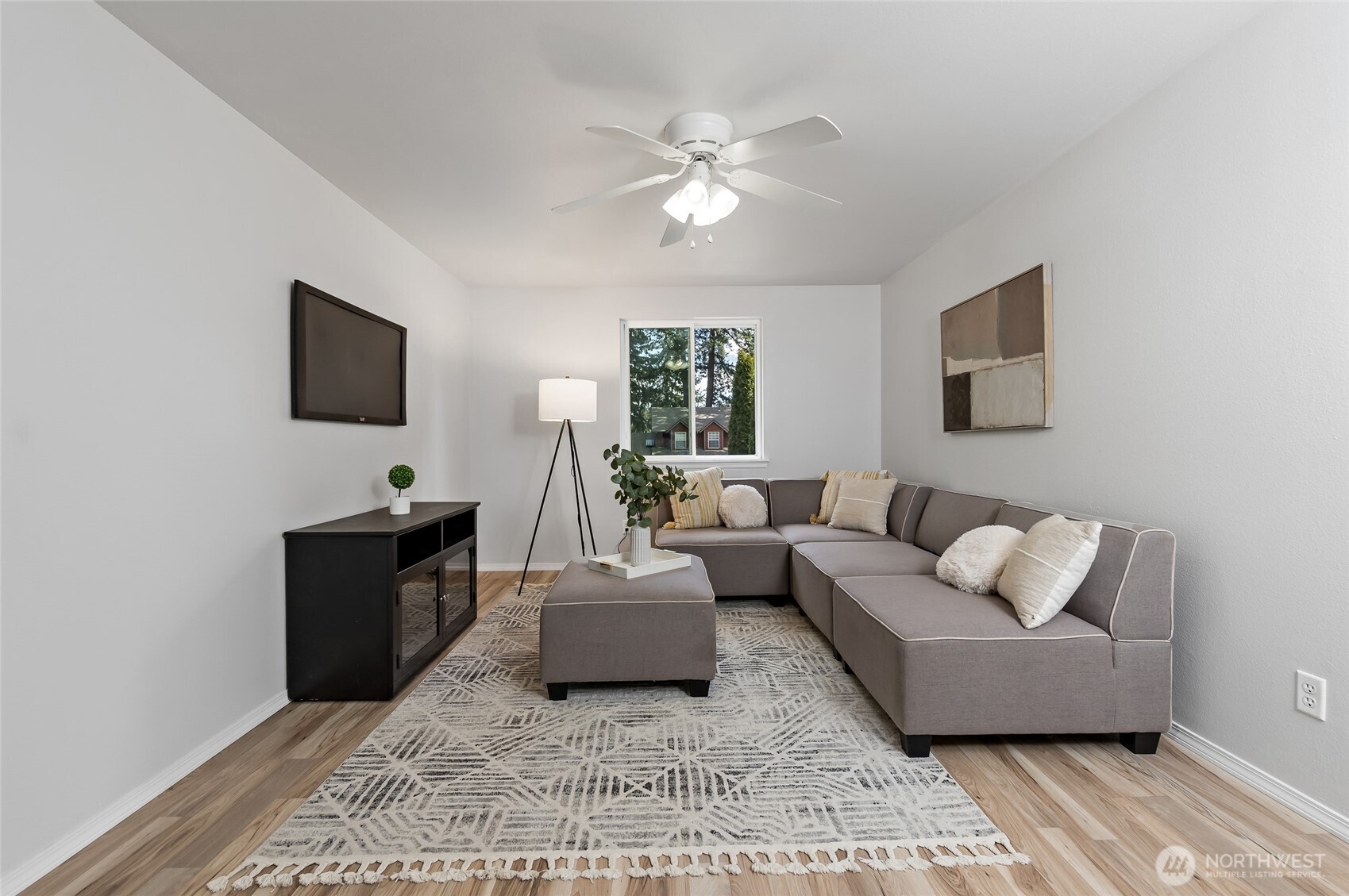 3735 Vassar Loop SE, Lacey, WA 98503