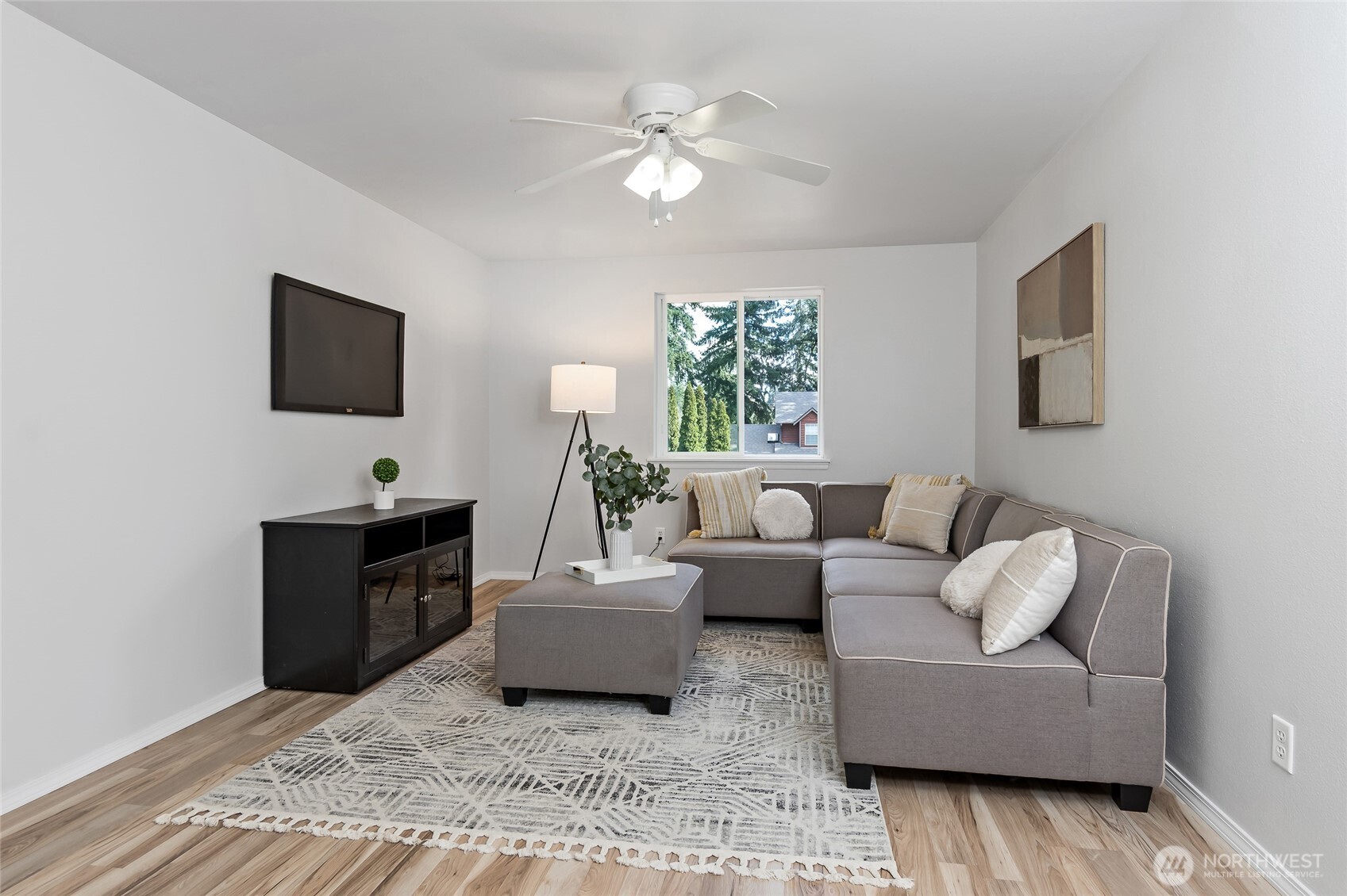 3735 Vassar Loop SE, Lacey, WA 98503