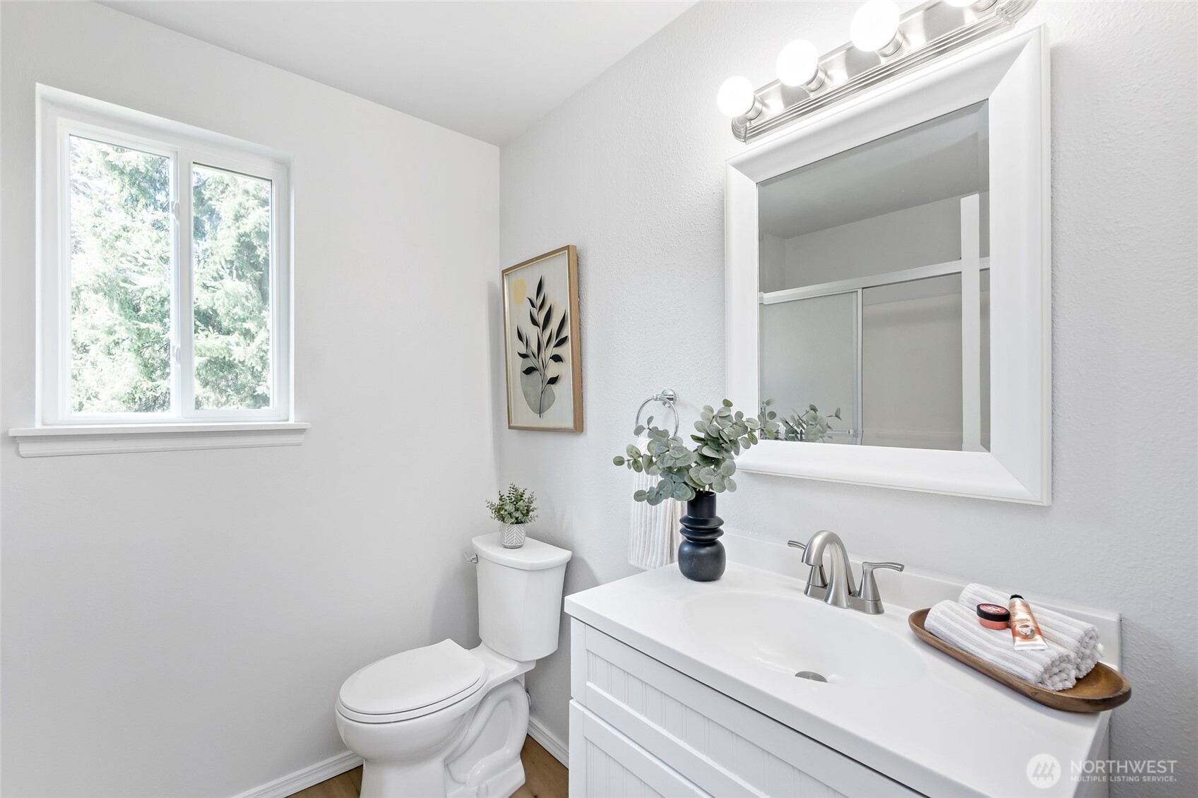 3735 Vassar Loop SE, Lacey, WA 98503