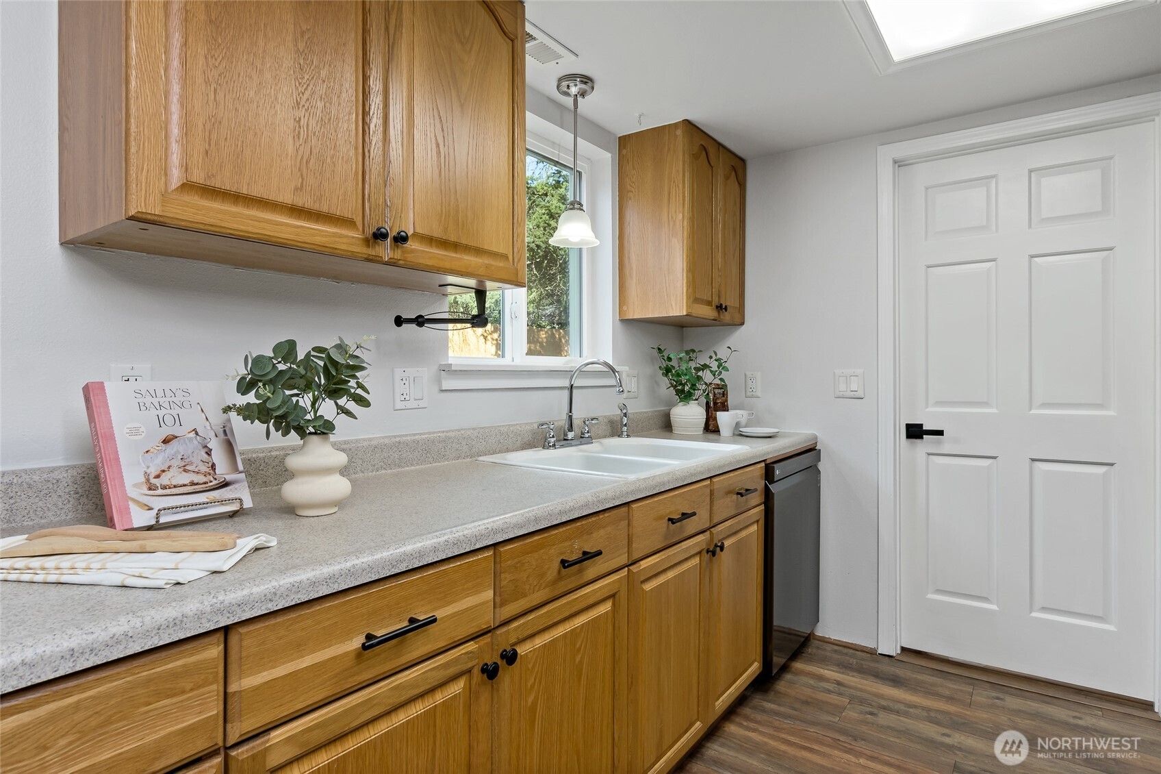 3735 Vassar Loop SE, Lacey, WA 98503