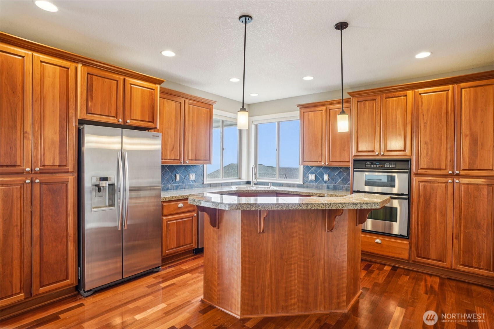 49 Essex Drive , Kelso, WA 98626