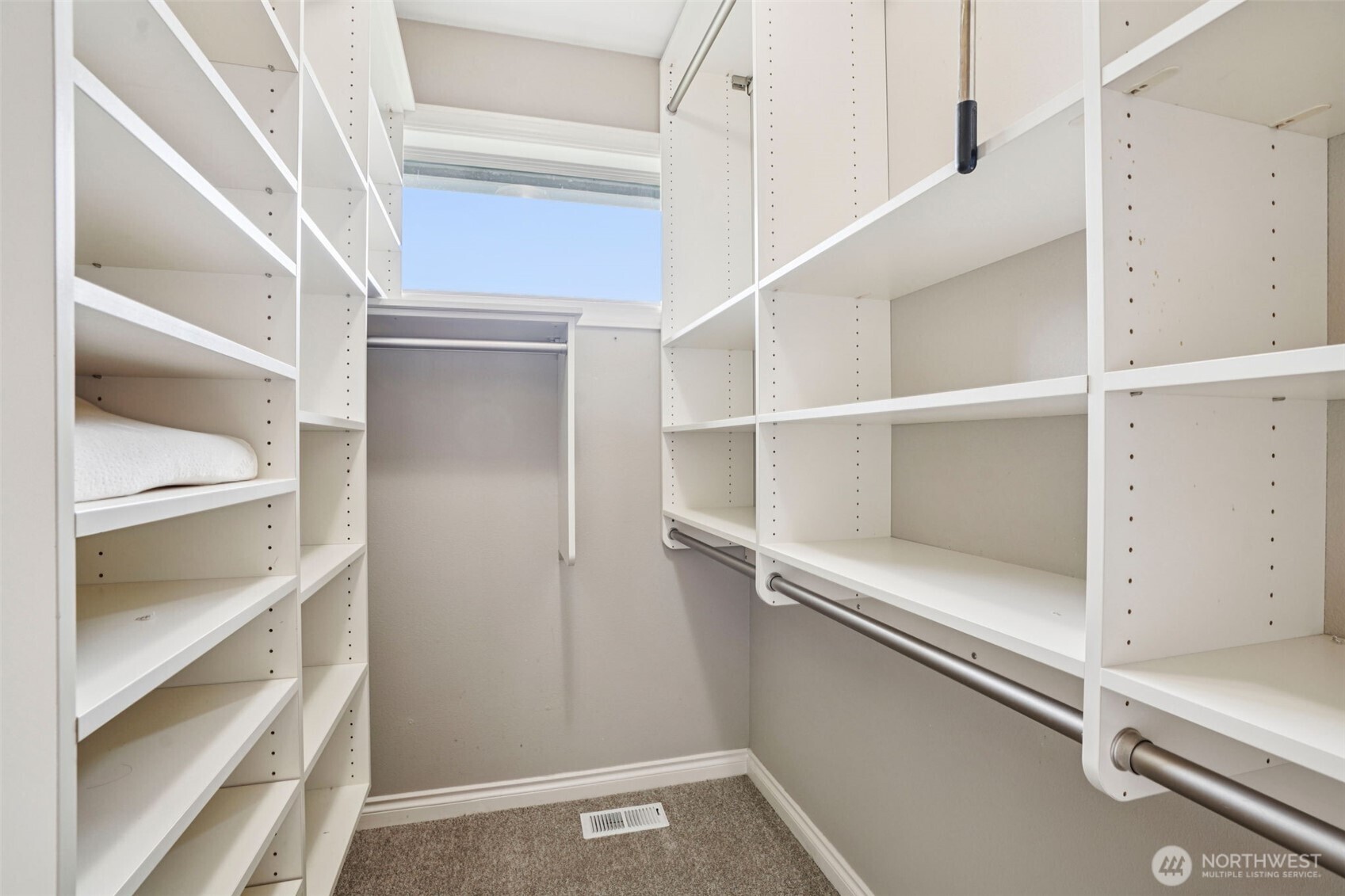 49 Essex Drive , Kelso, WA 98626