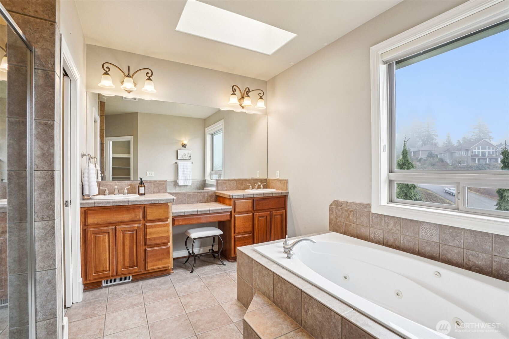 49 Essex Drive , Kelso, WA 98626