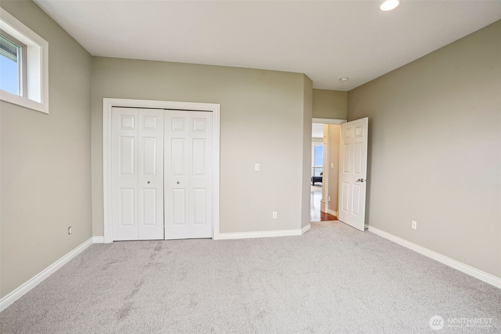 49 Essex Drive , Kelso, WA 98626