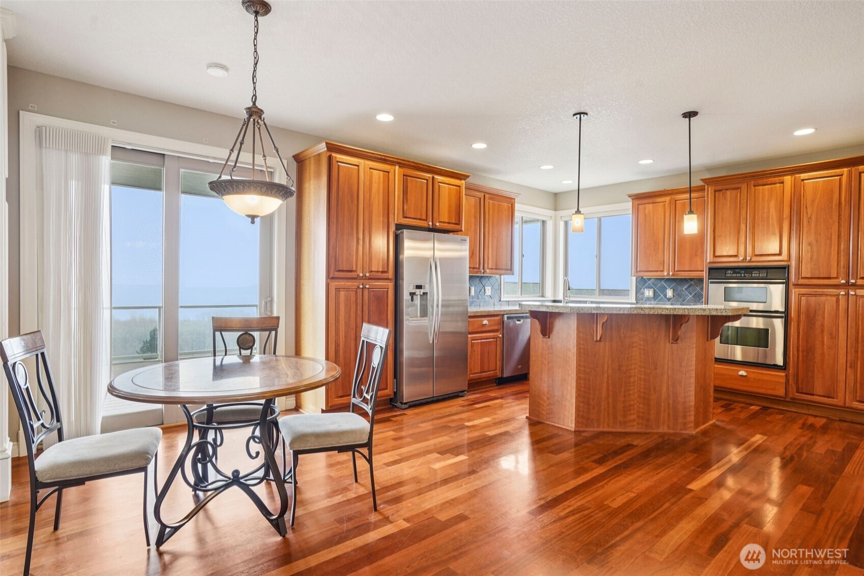 49 Essex Drive , Kelso, WA 98626