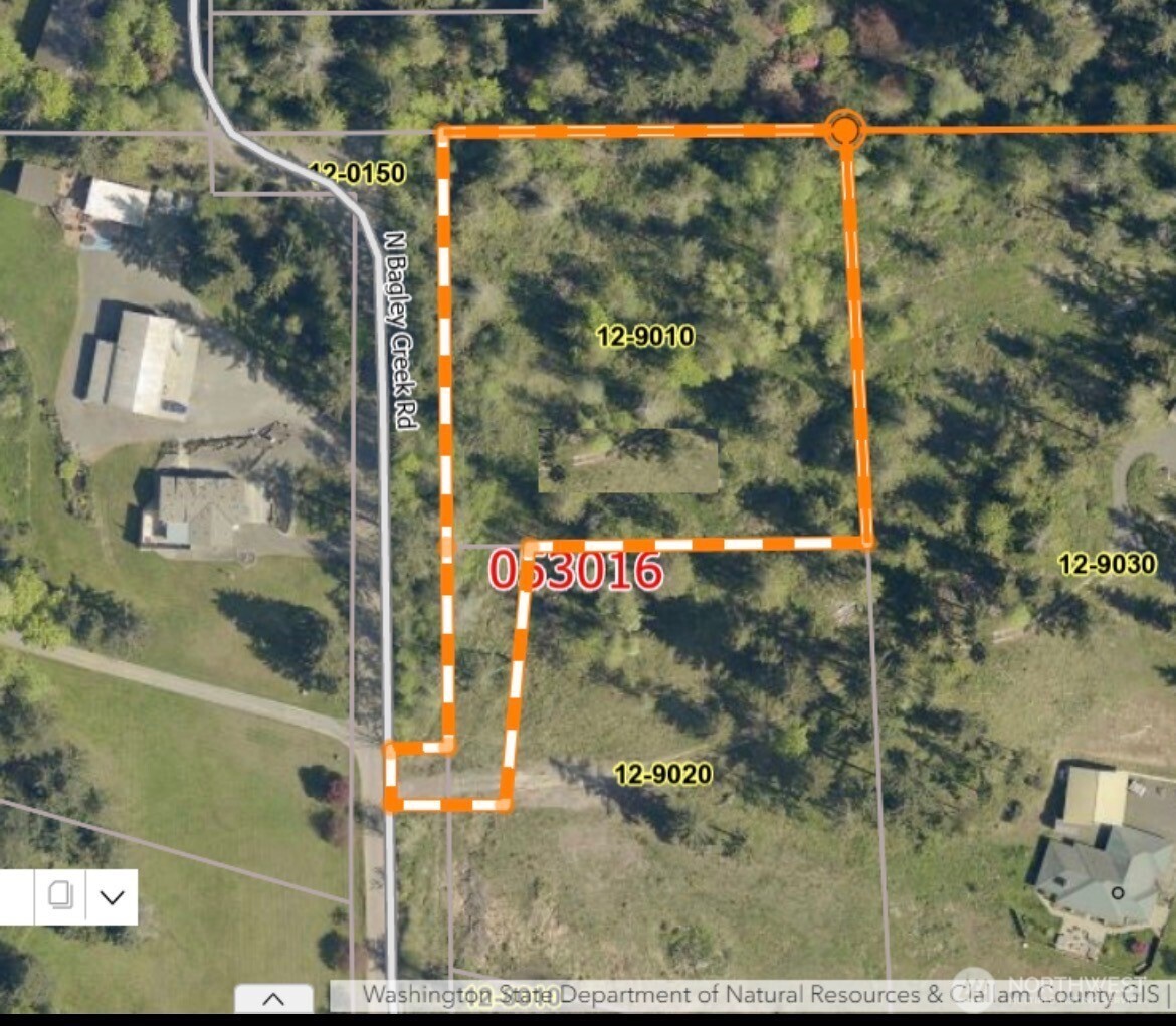 121 N Bagley Creek Road , Port Angeles, WA 98362