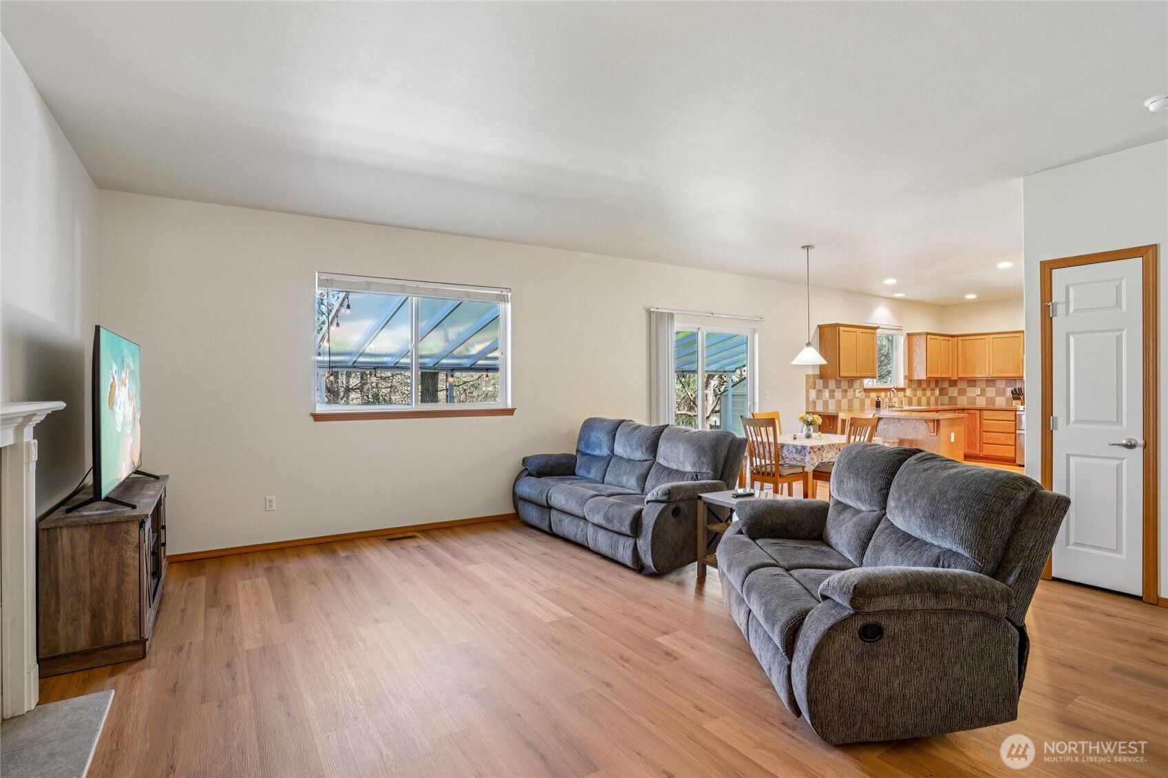 15350 104th Way SE, Yelm, WA 98597