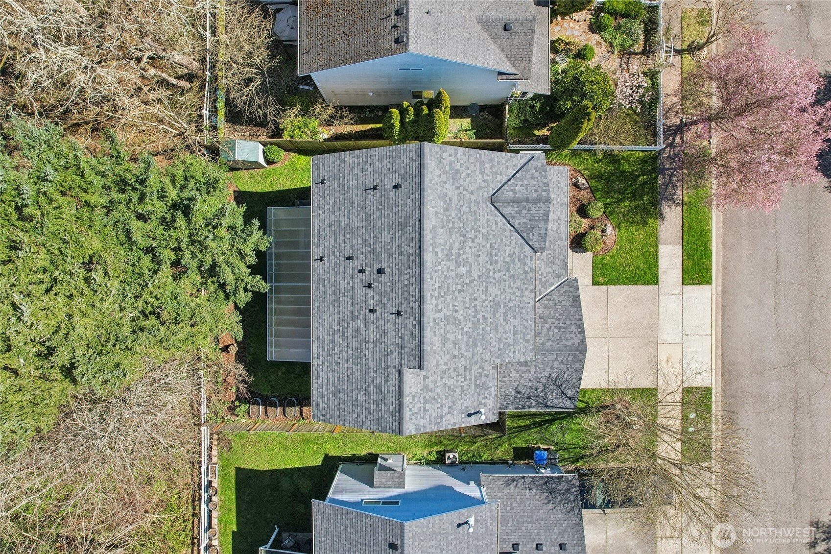 15350 104th Way SE, Yelm, WA 98597