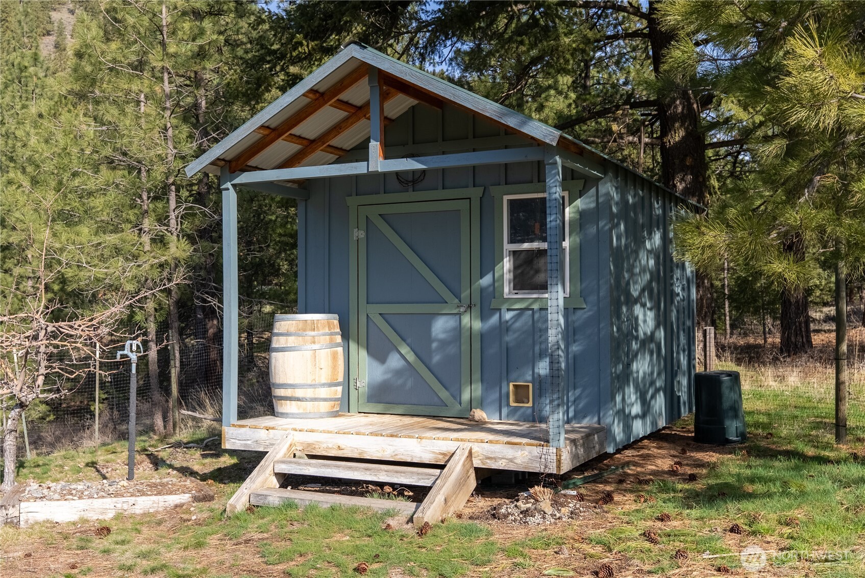26 Smith Canyon Road , Carlton, WA 98814