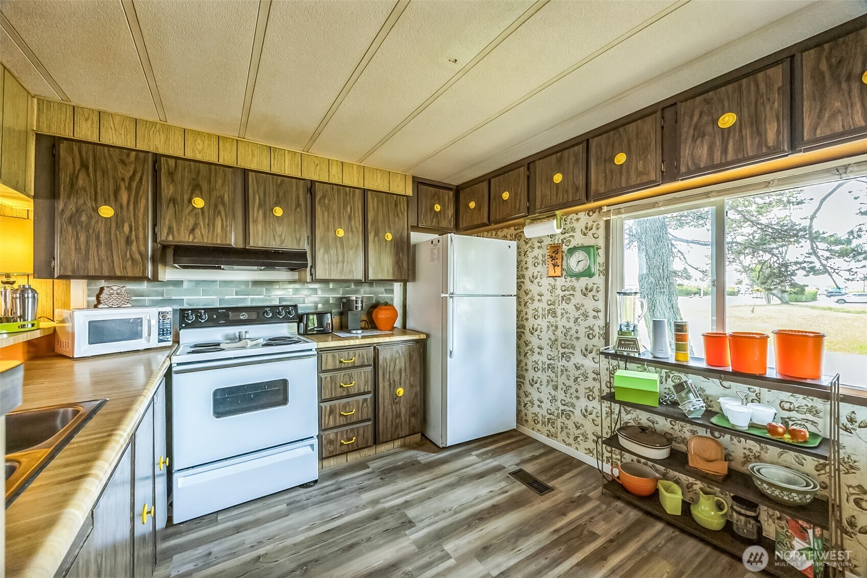 700 S Rain Street NE, Ocean Shores, WA 98569