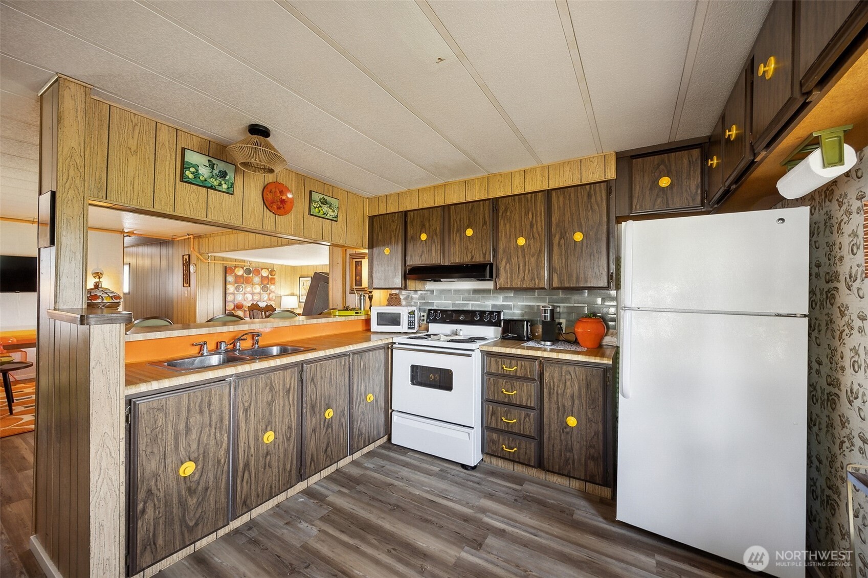 700 S Rain Street NE, Ocean Shores, WA 98569