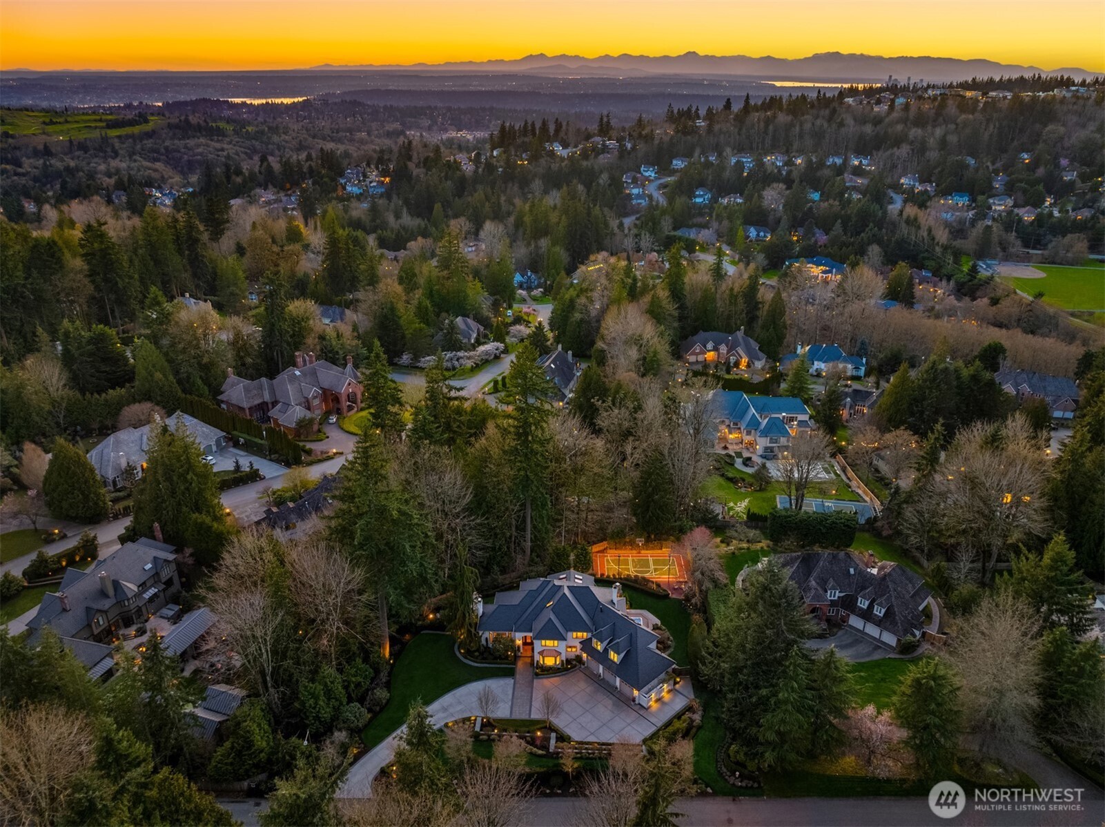 6257 164th Avenue SE, Bellevue, WA 98006