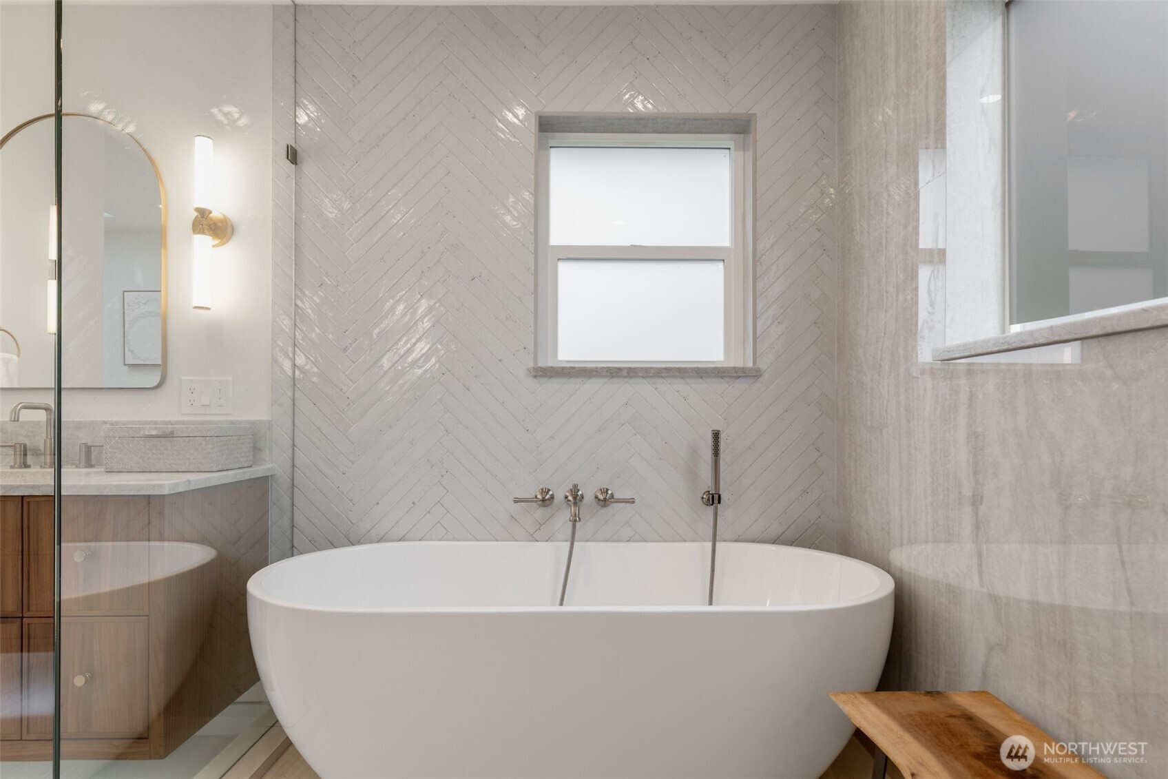 428 164th Avenue SE, Bellevue, WA 98008