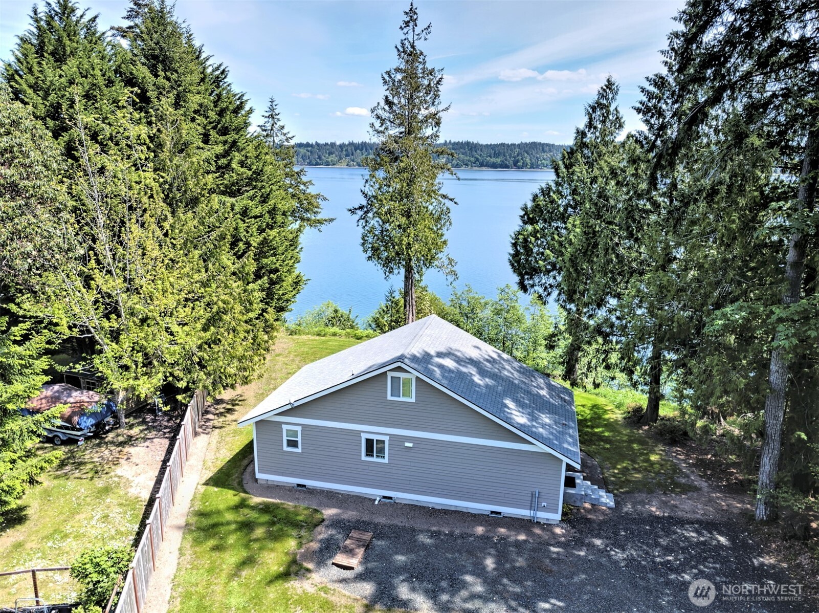 187 E Vineyard Crest Road , Grapeview, WA 98546