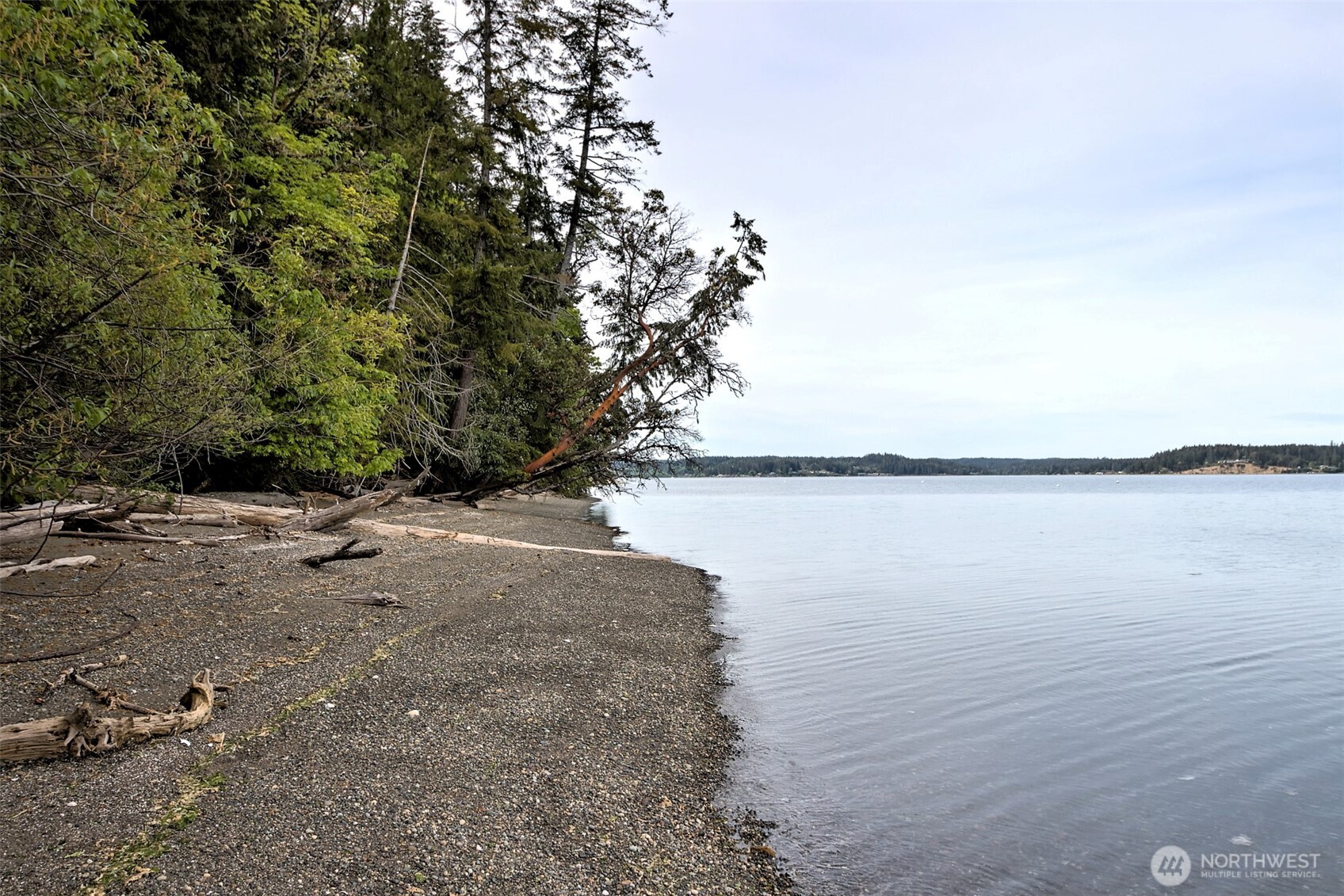 187 E Vineyard Crest Road , Grapeview, WA 98546