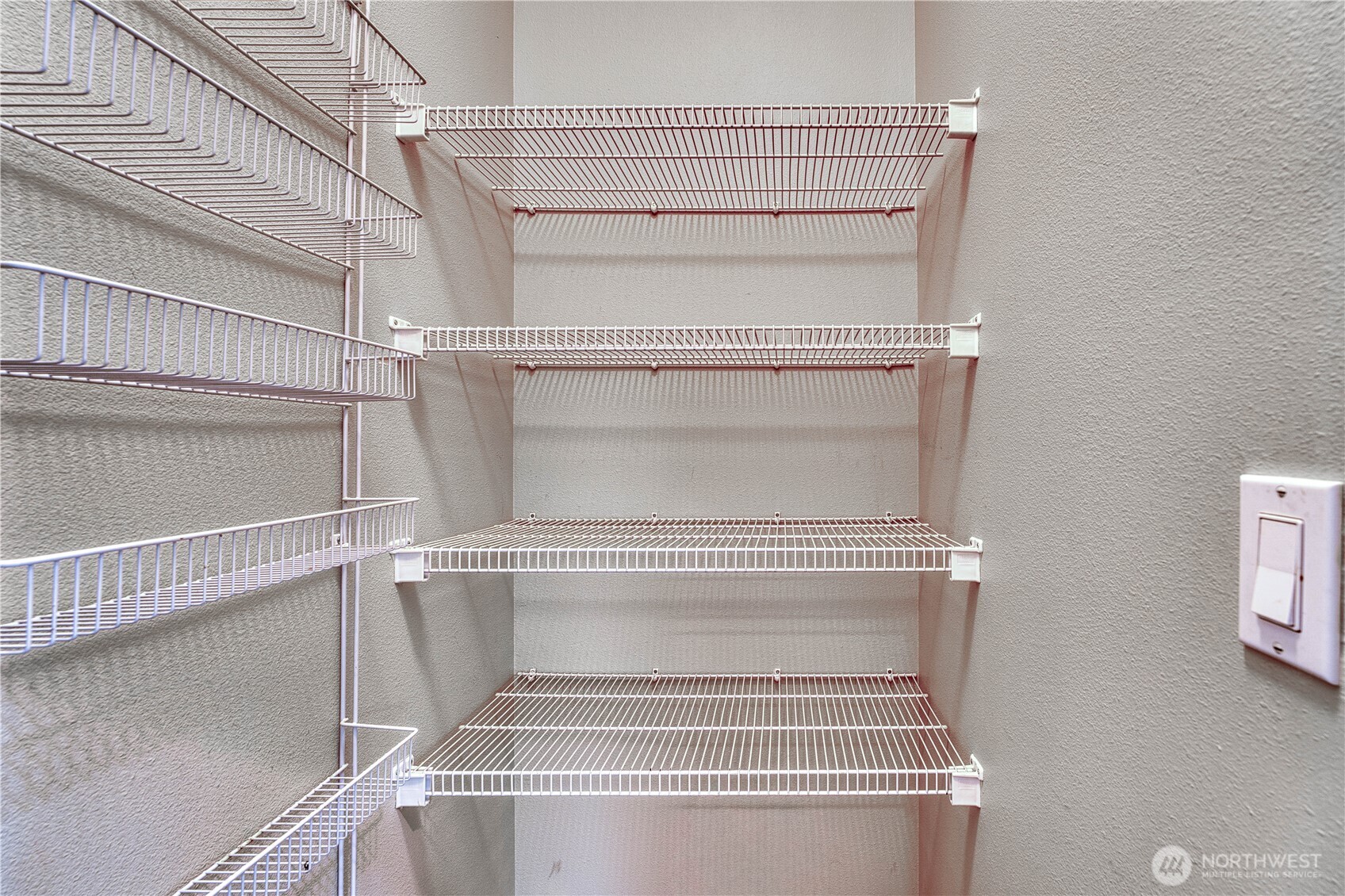 7061 SW Dunraven Lane , Port Orchard, WA 98367