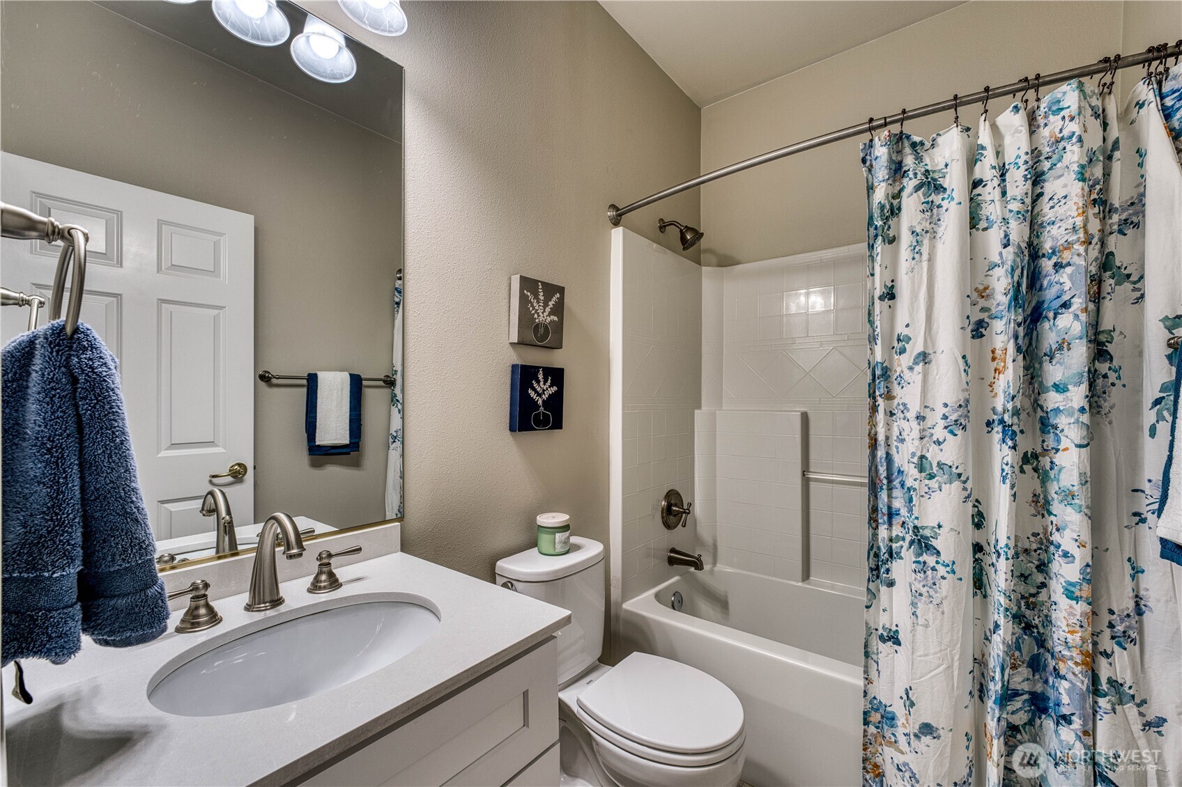 7061 SW Dunraven Lane , Port Orchard, WA 98367