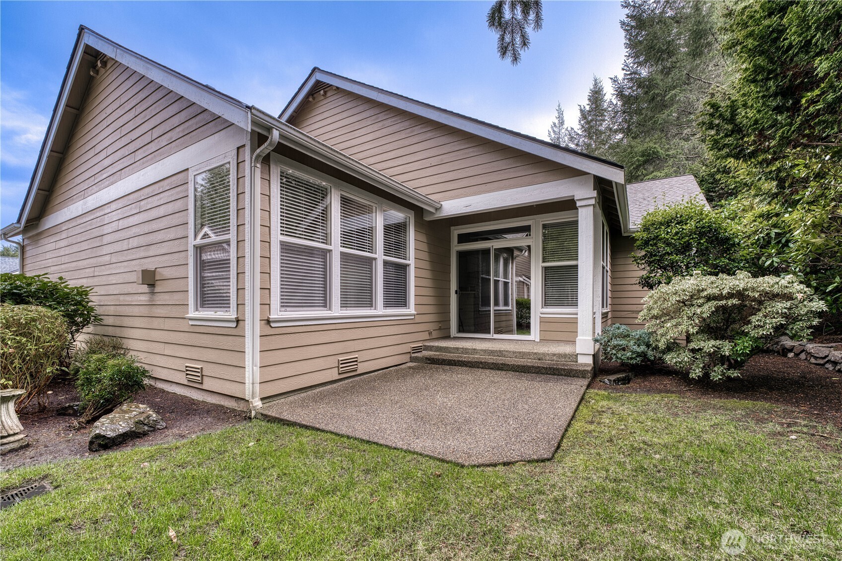 7061 SW Dunraven Lane , Port Orchard, WA 98367