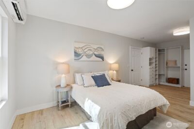 302 S Barton Street , Seattle, WA 98108 - Photo 25