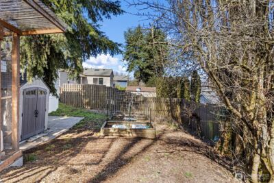302 S Barton Street , Seattle, WA 98108 - Photo 32