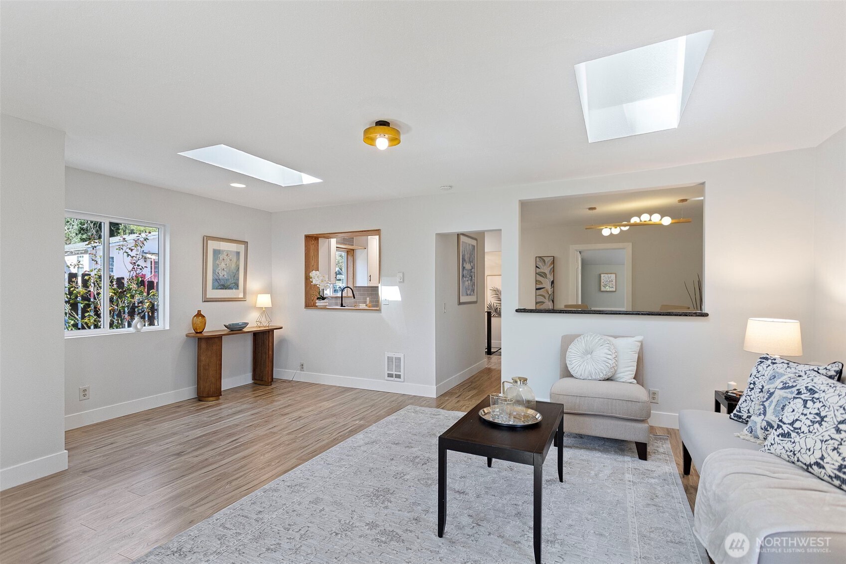 302 S Barton Street , Seattle, WA 98108