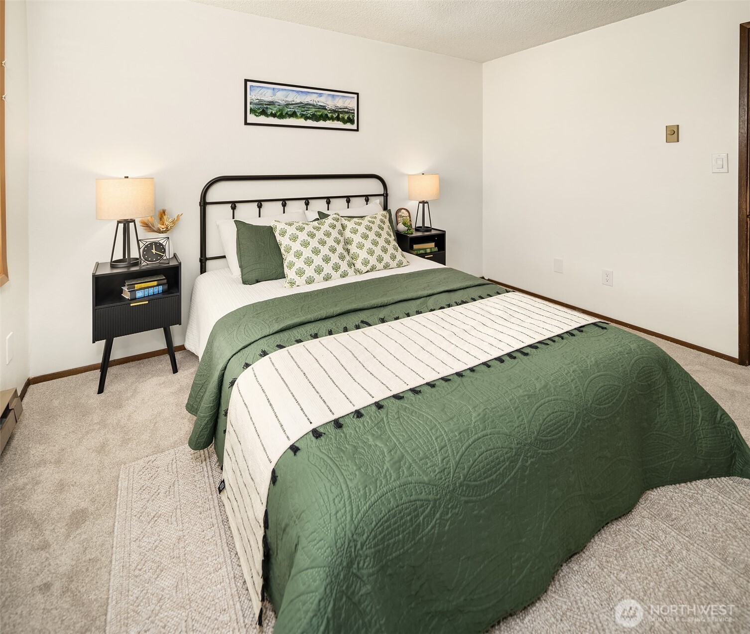 1612 33rd Street #104, Everett, WA 98201