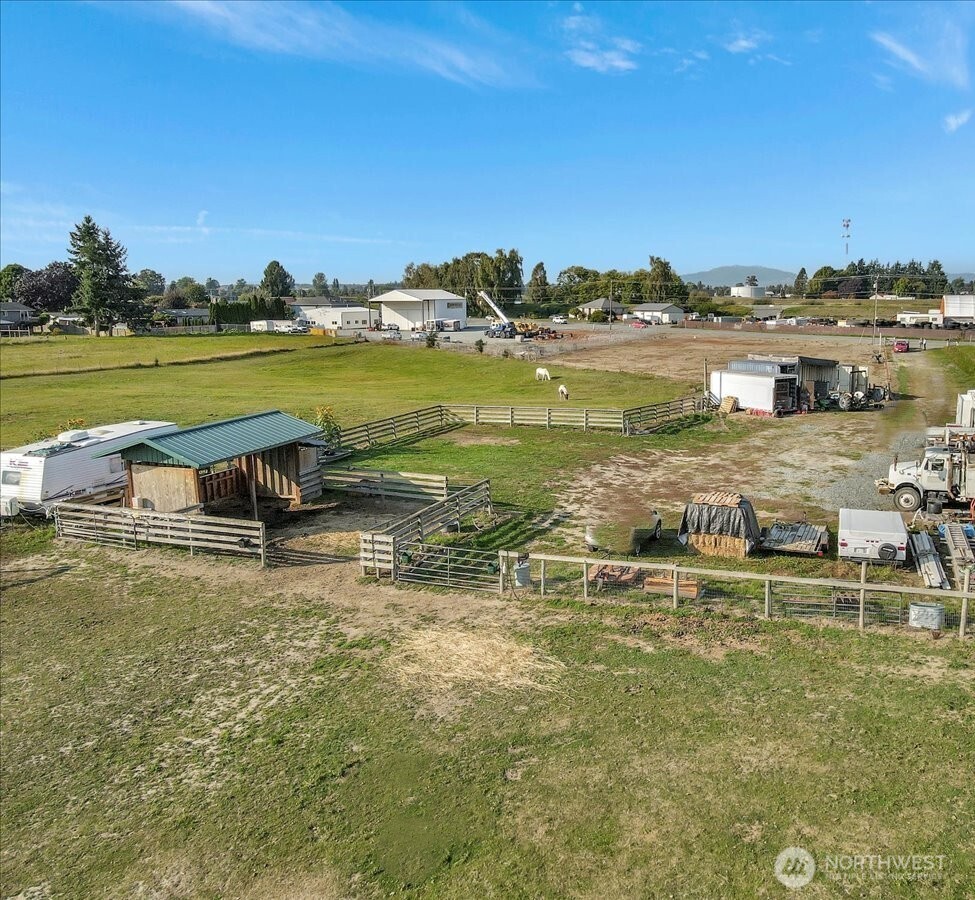 17506 State Route 526 , Mount Vernon, WA 98273