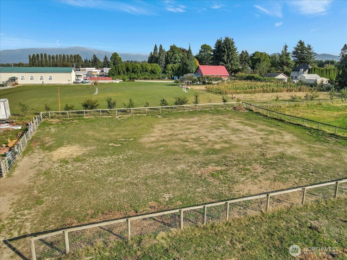 17506 State Route 526 , Mount Vernon, WA 98273