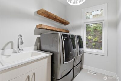332 13th Avenue , Kirkland, WA 98033 - Photo 17