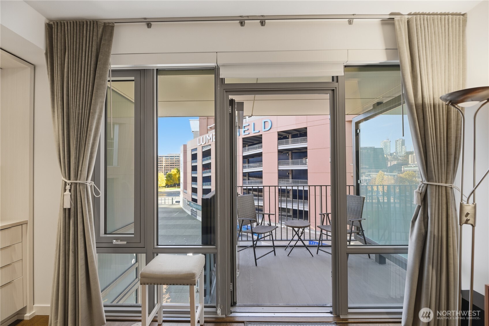 590 1st Avenue S #613, Seattle, WA 98104