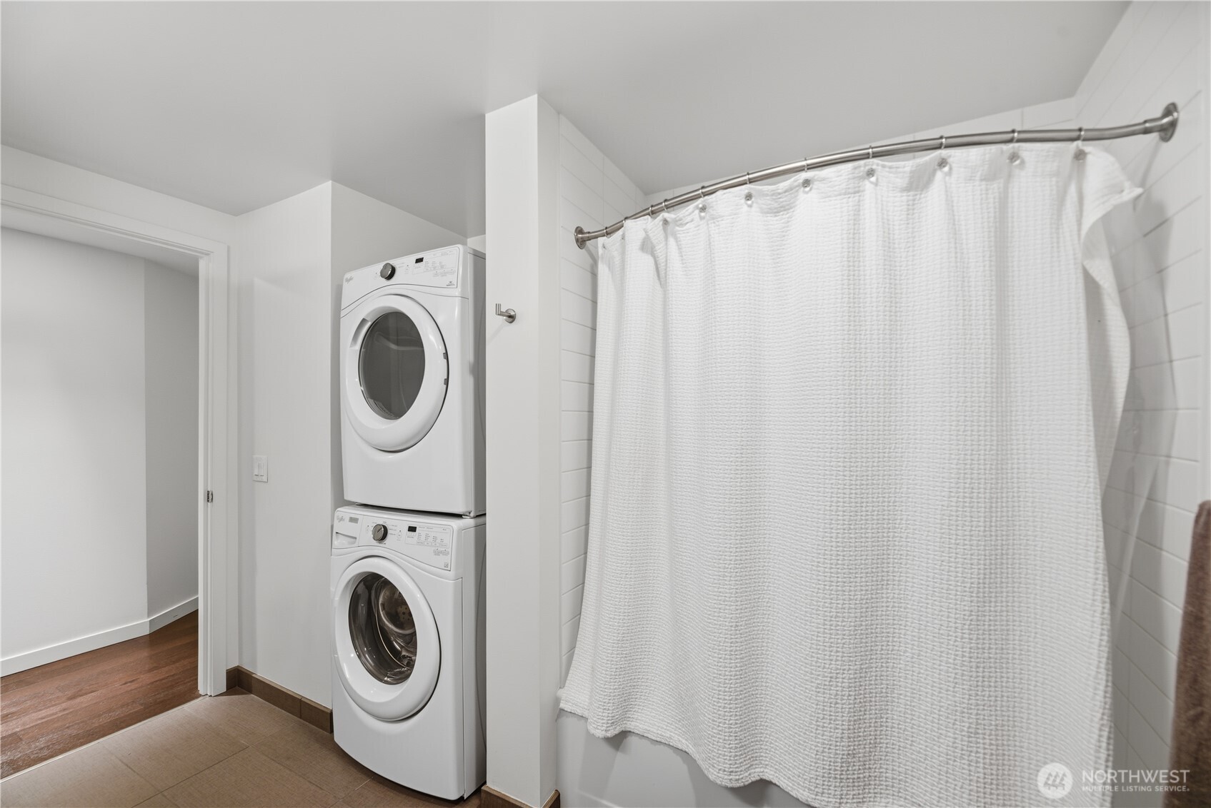 590 1st Avenue S #613, Seattle, WA 98104