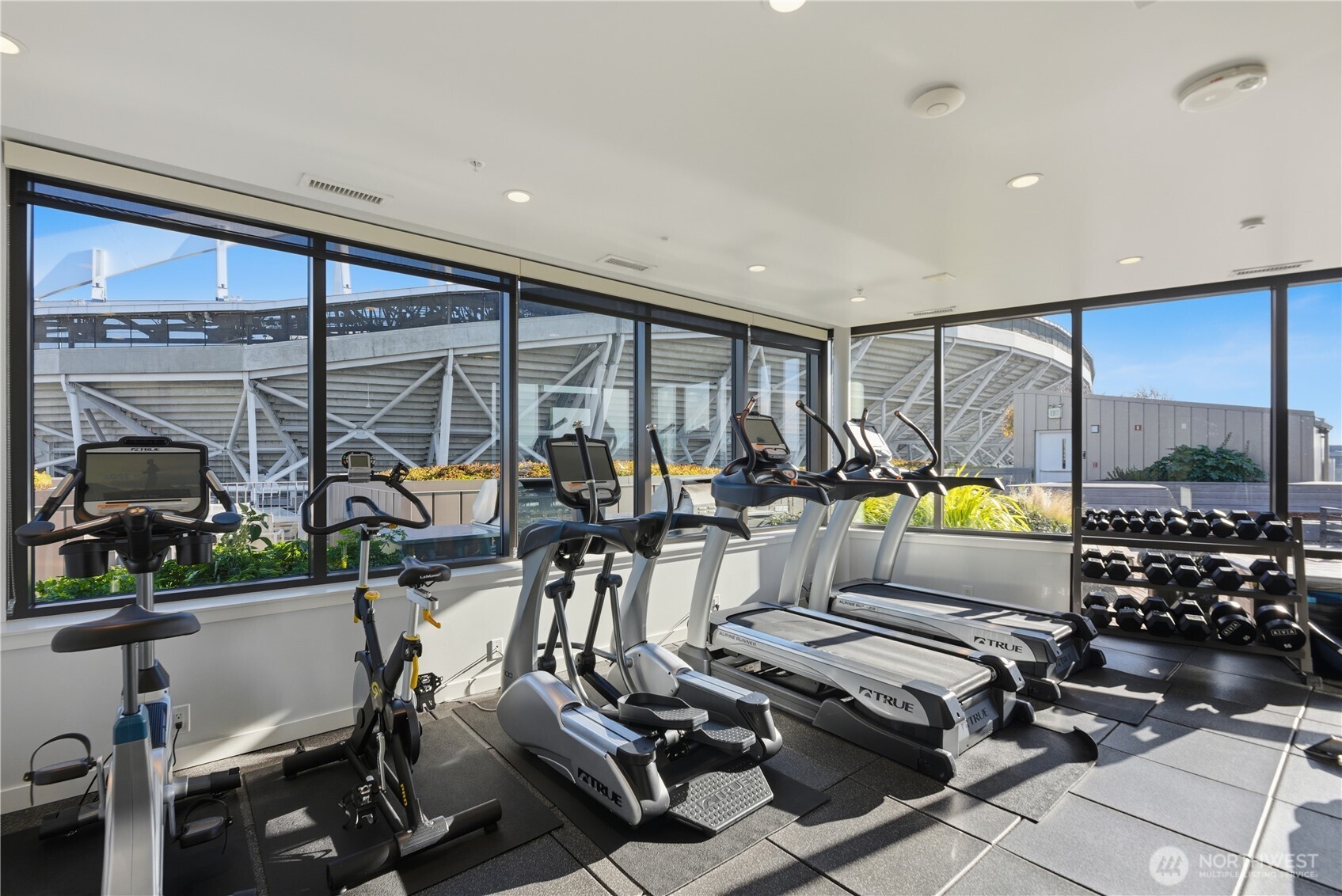 590 1st Avenue S #613, Seattle, WA 98104