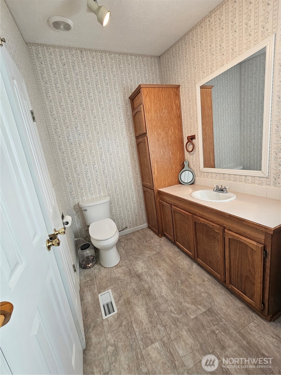 2004 195th Street , Long Beach, WA 98631