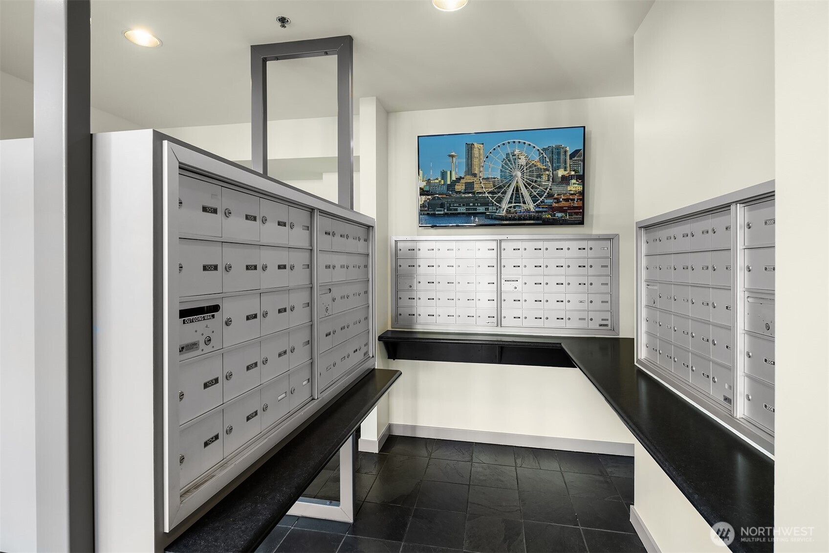 2717 Western Avenue #1120, Seattle, WA 98121