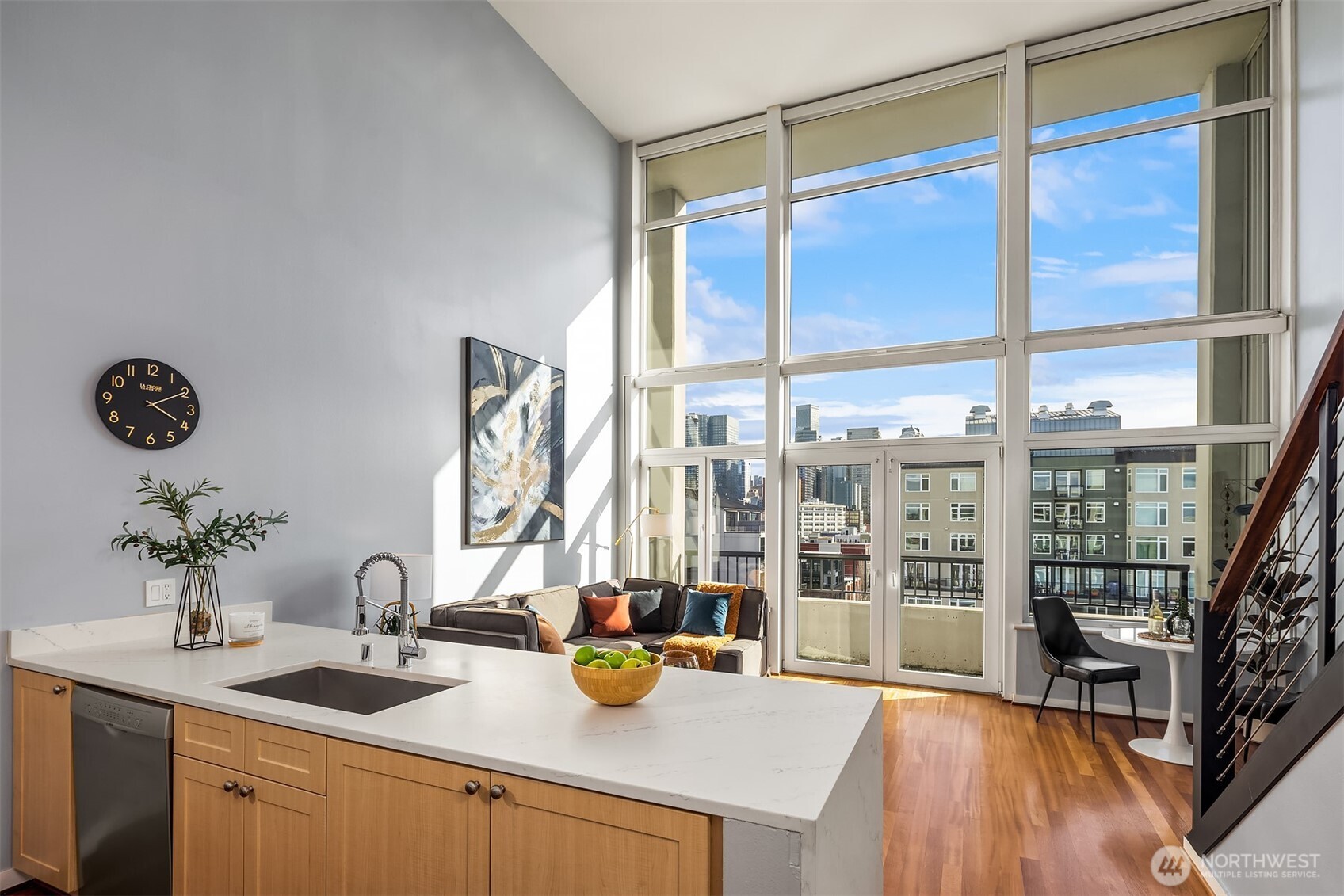 2717 Western Avenue #1120, Seattle, WA 98121