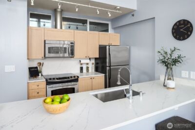 2717 Western Avenue #1120, Seattle, WA 98121 - Photo 10