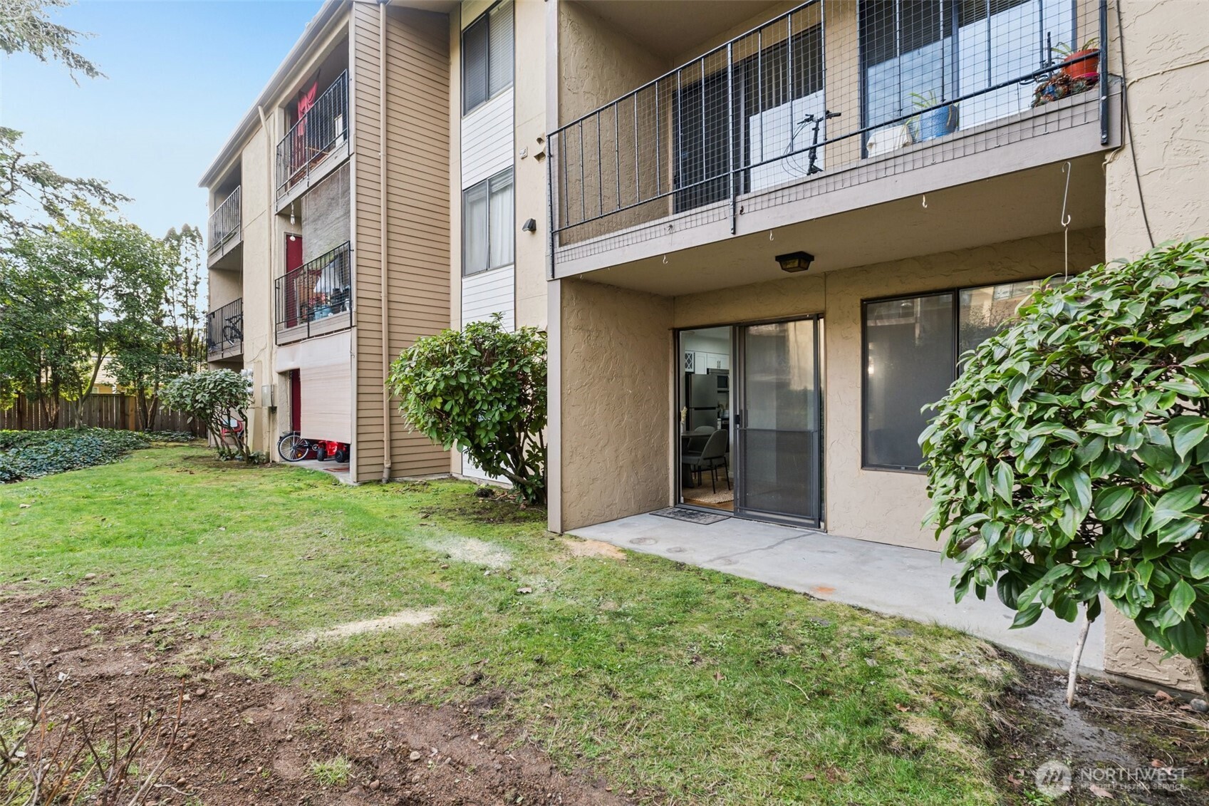 16225 NE 12th Court #F74, Bellevue, WA 98008