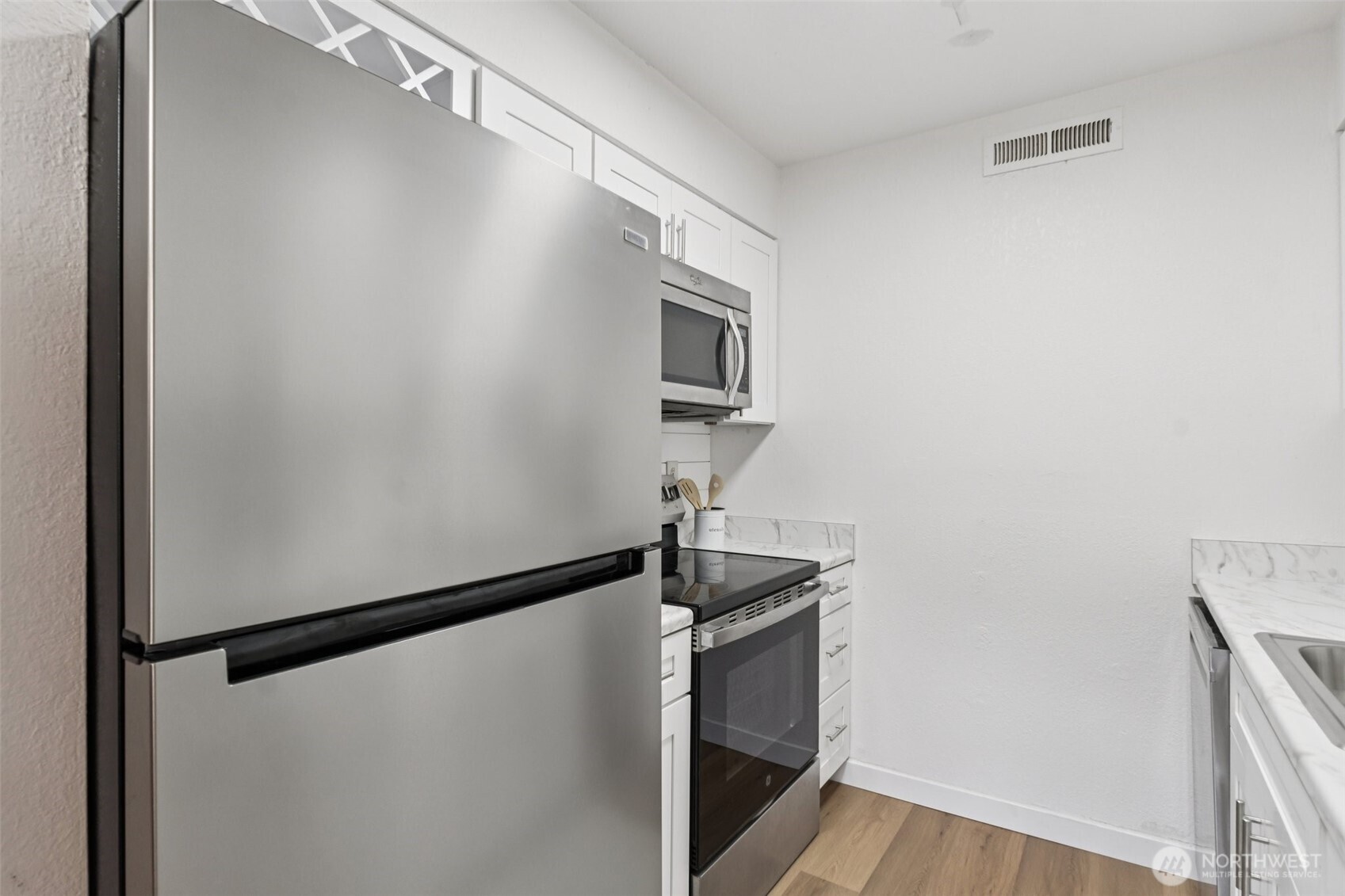 16225 NE 12th Court #F74, Bellevue, WA 98008