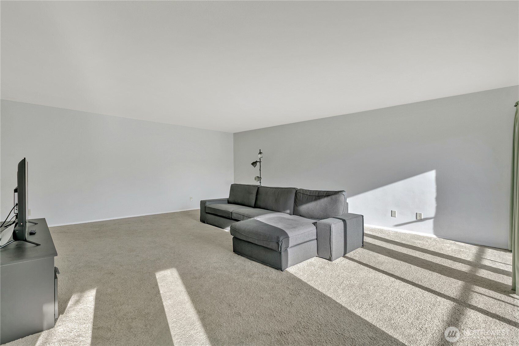 4545 Sand Point Way NE #207, Seattle, WA 98105