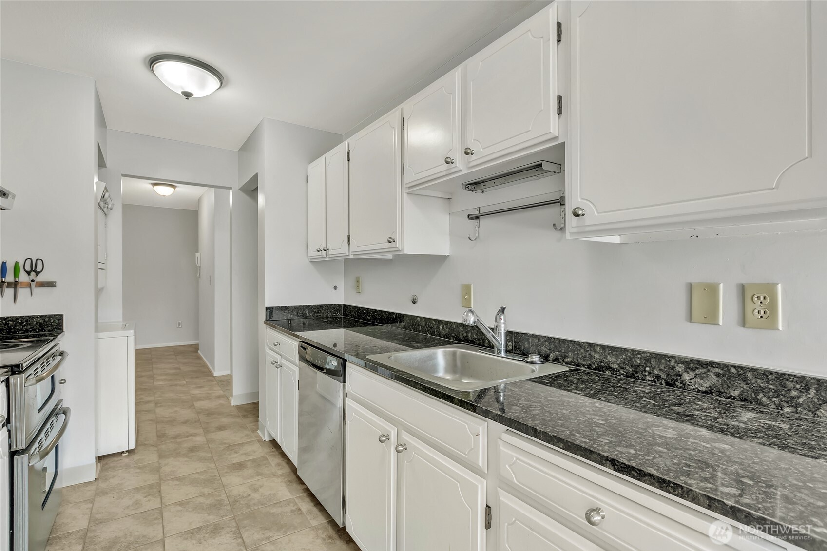 4545 Sand Point Way NE #207, Seattle, WA 98105