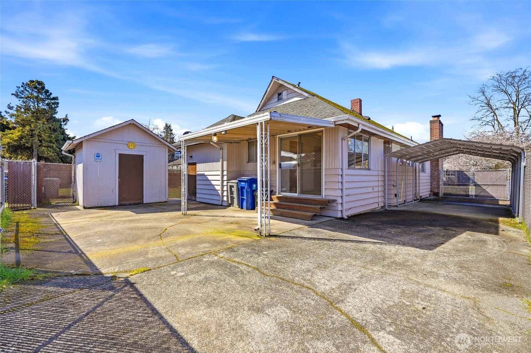 334 Wells Avenue N, Renton, WA 98056