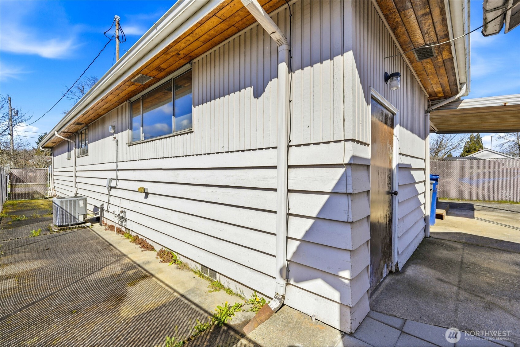 334 Wells Avenue N, Renton, WA 98056