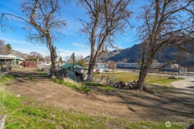 470 2nd Street , Chelan Falls, WA 98817 - Photo 28