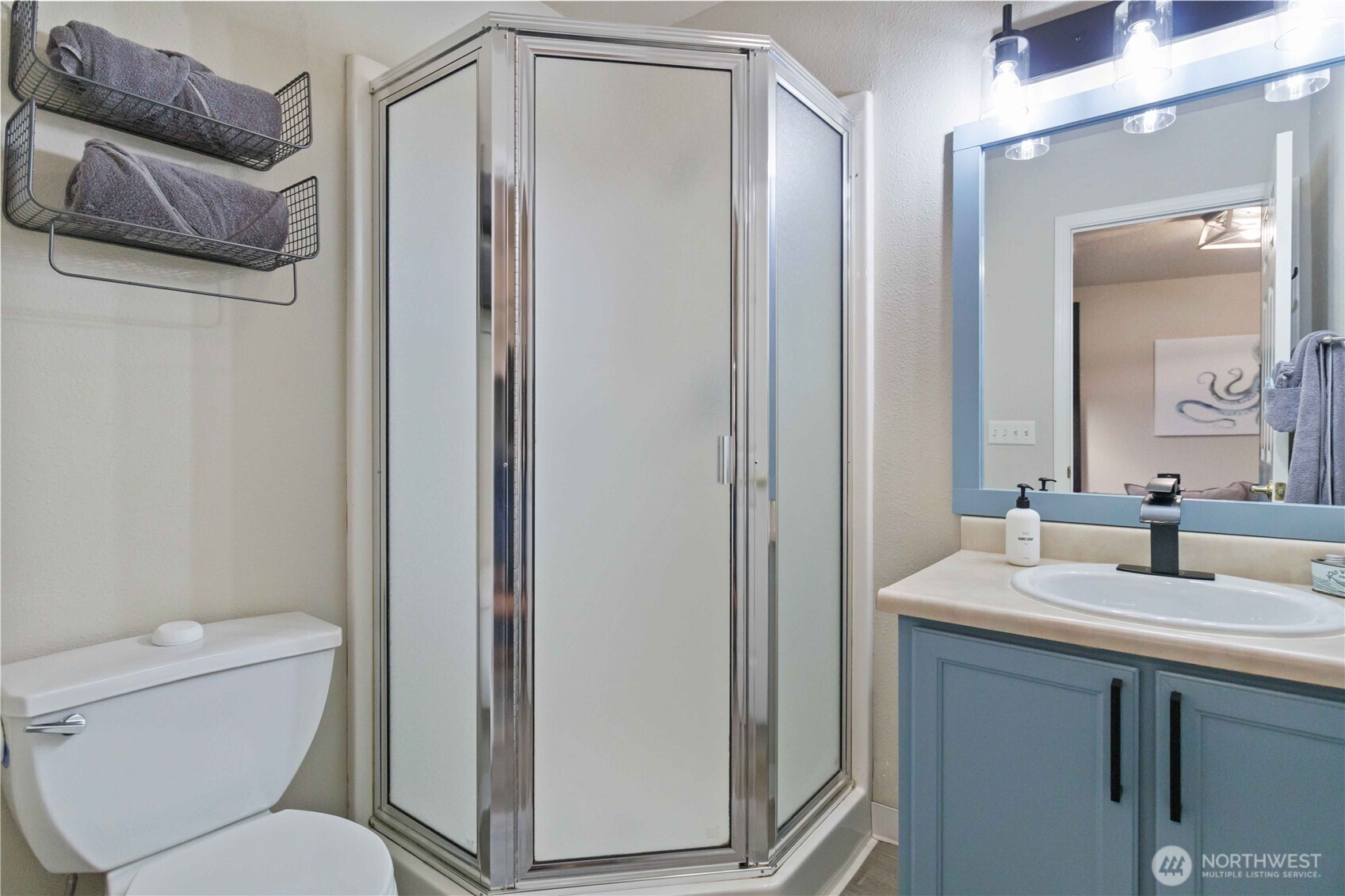 201 Ocean Beach Boulevard S #A-1, Long Beach, WA 98631